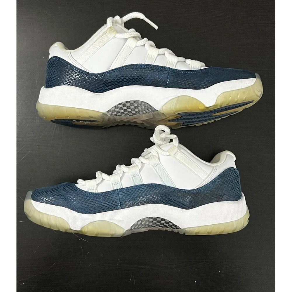 Nike Air Jordan 11 Retro Low Top Men Size 7.5 CD6846-102 Navy Snakeskin Shoes